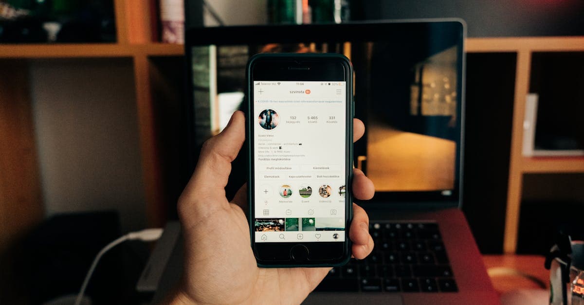 Fansly Free Followers Strategy: How to Turn Discovery Into Paid Tier Revenue