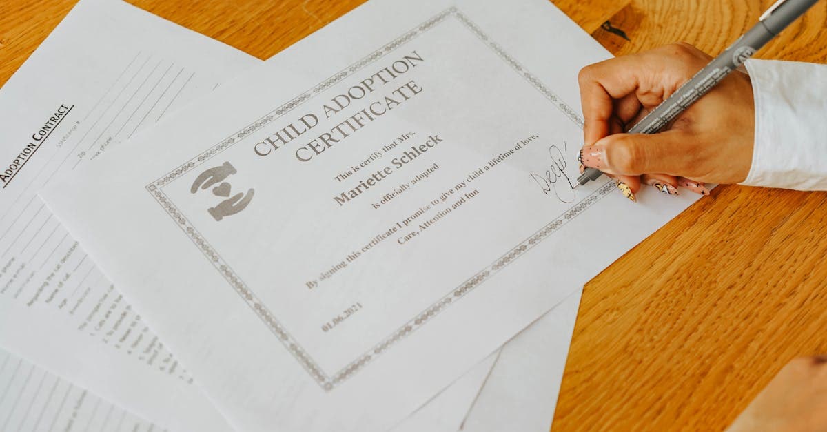 OnlyFans Agency Contract Red Flags: Terms Creators Should Read Before Signing